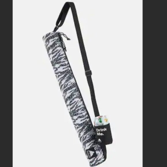 Burton Beeracuda 2L Cooler Bag Zebra Camo 2025 - Picture 1 of 7